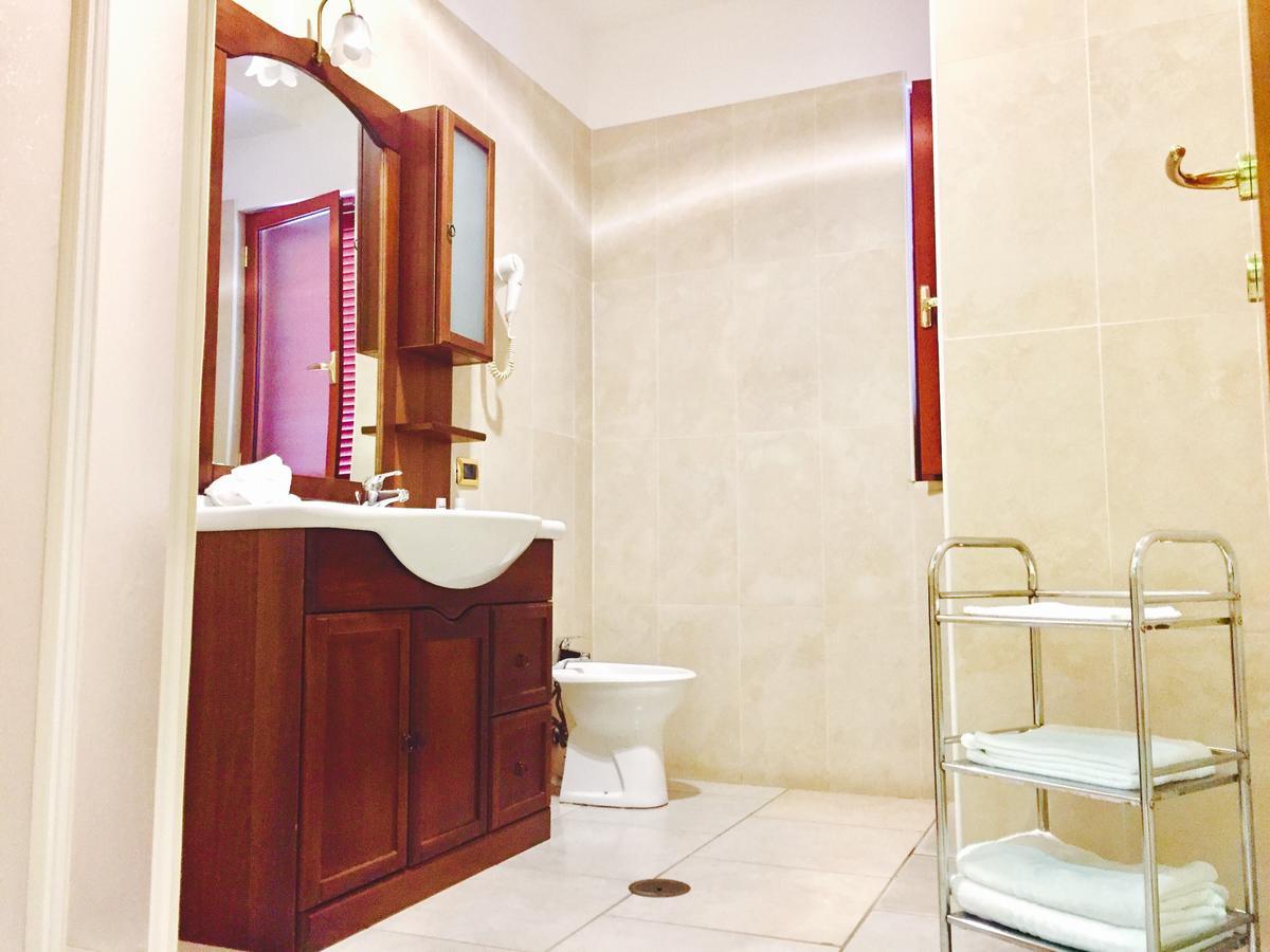 La Fontanina Hotel Giugliano In Campania Extérieur photo